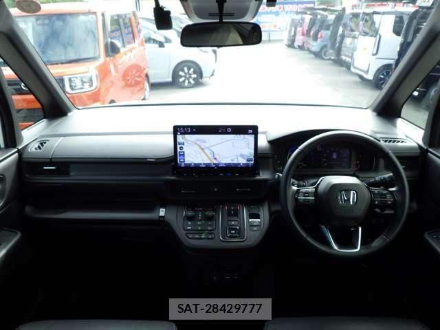 Honda e 2022-12 8816992-2