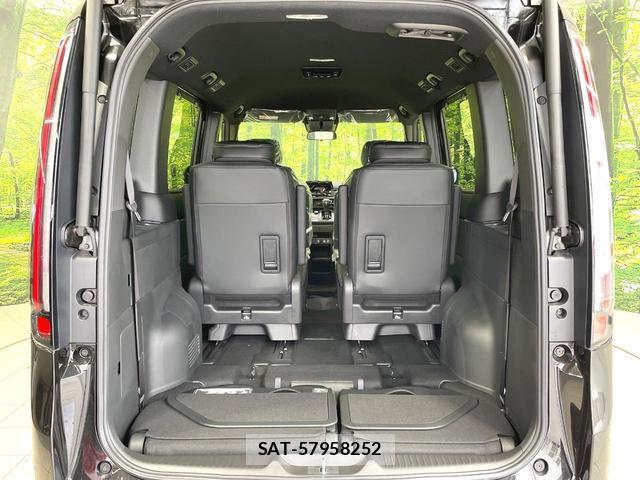 Honda e 2026-03 8817232-10