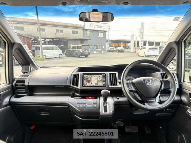 Honda e 2012-01 8817463-18