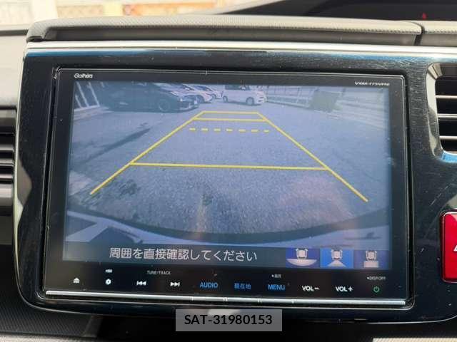 Honda e 2017-02 8817699-4