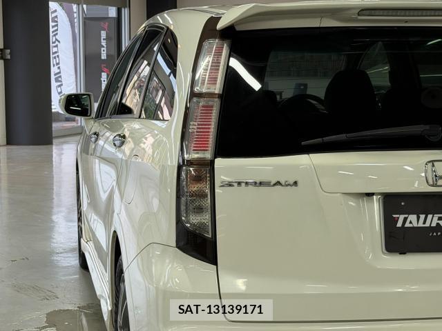 Honda STREAM 2009-06 8816442-11