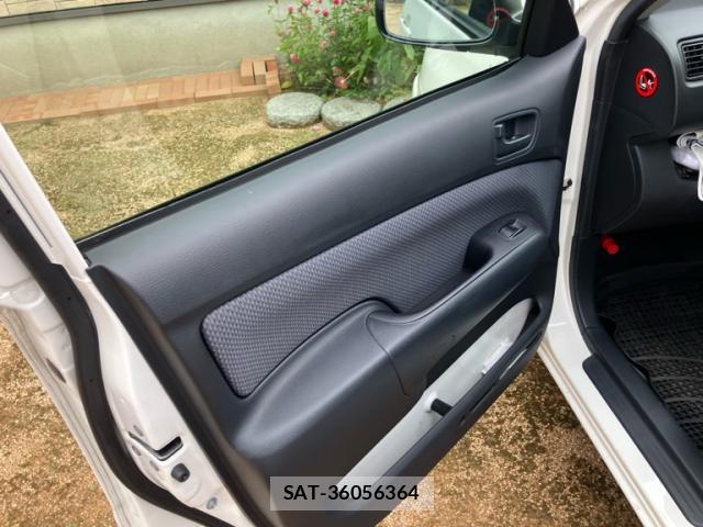 Toyota SUCCEED VAN 2013-11 8813549-14