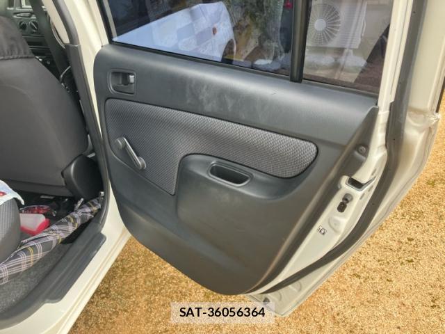 Toyota SUCCEED VAN 2013-11 8813549-6