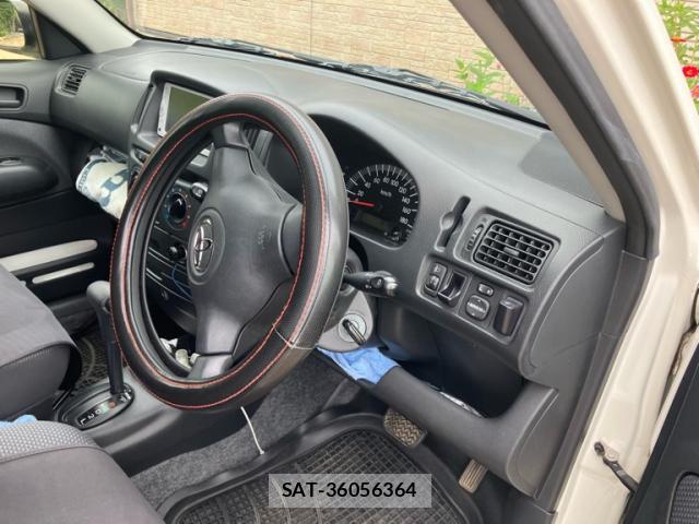 Toyota SUCCEED VAN 2013-11 8813549-8