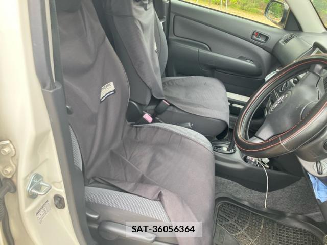 Toyota SUCCEED VAN 2013-11 8813549-9