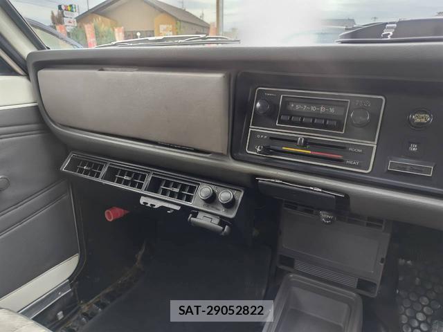 Nissan SUNNY TRUCK 1993-10 8817633-12