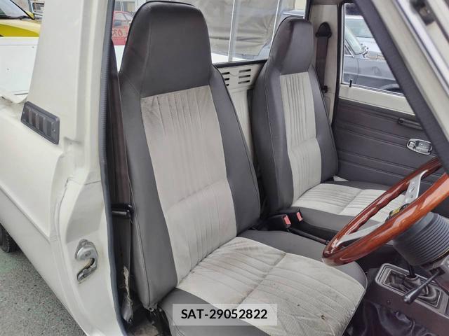 Nissan SUNNY TRUCK 1993-10 8817633-9