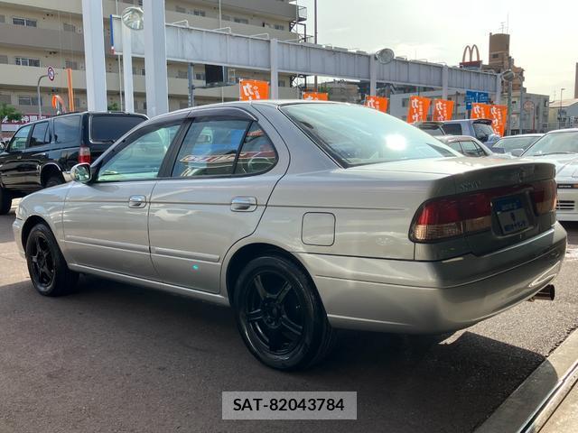 Nissan SUNNY 2004-08 8815431-6