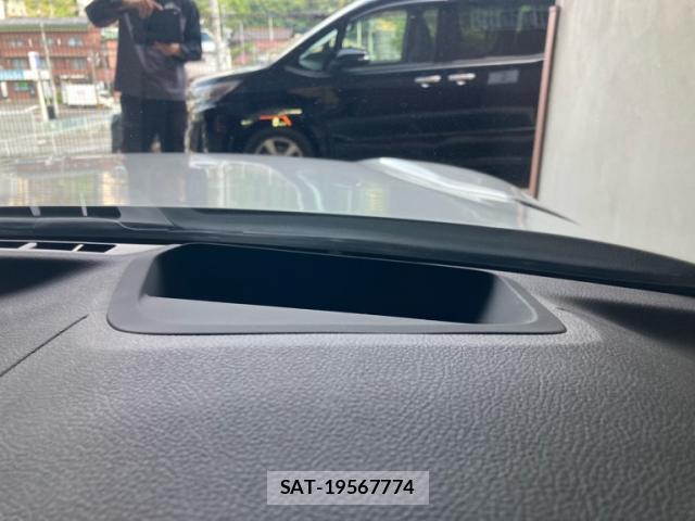 Toyota SUPRA 2021-10 8812416-16