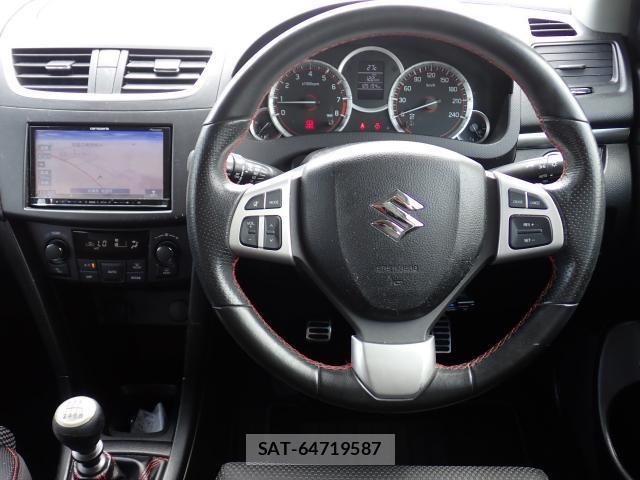 Suzuki SWIFT 2012-10 8812512-17