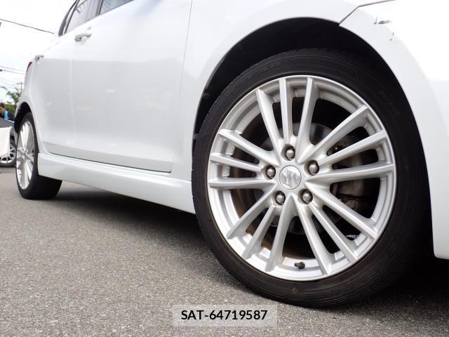 Suzuki SWIFT 2012-10 8812512-8