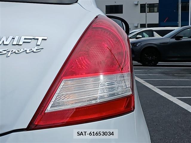 Suzuki SWIFT 2015-07 8812819-12