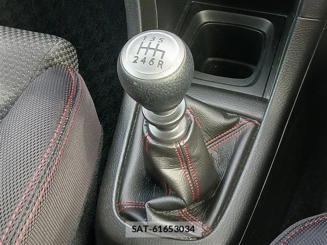 Suzuki SWIFT 2015-07 8812819-2