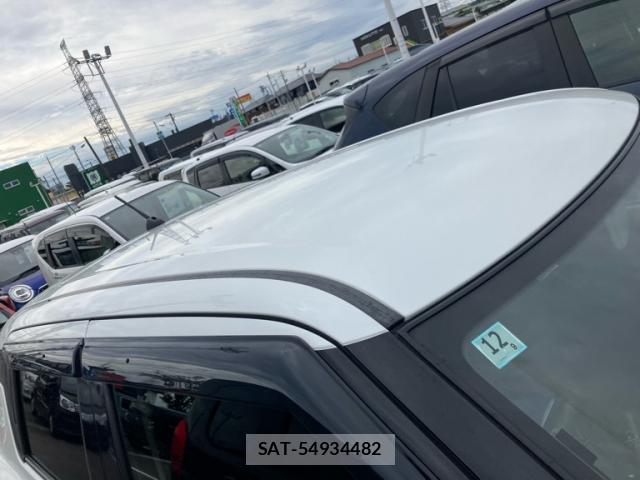 Suzuki SWIFT 2020-12 8813109-12