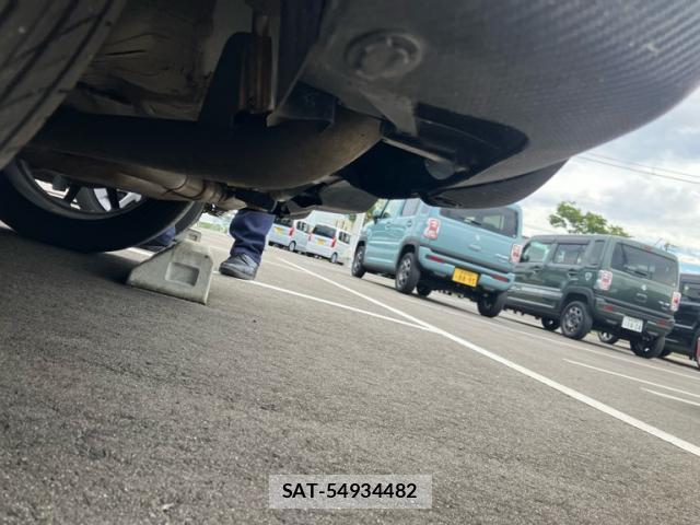 Suzuki SWIFT 2020-12 8813109-7