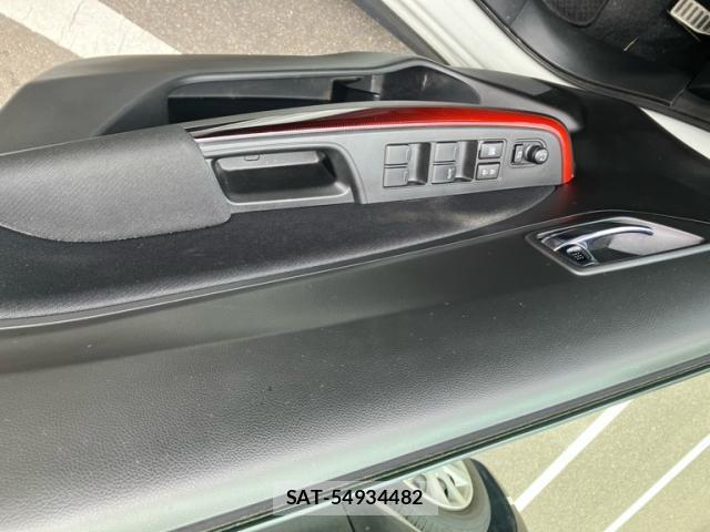 Suzuki SWIFT 2020-12 8813109-8