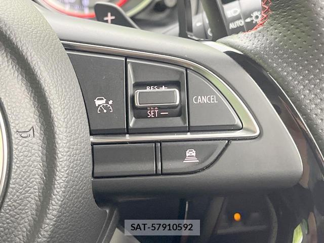 Suzuki SWIFT 2023-08 8813984-4