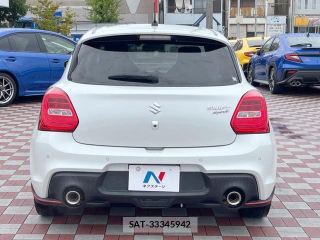 Suzuki SWIFT 2021-11 8814379-14