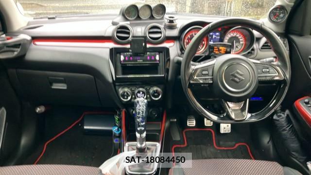 Suzuki SWIFT 2019-03 8815458-2