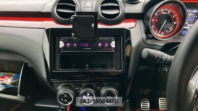 Suzuki SWIFT 2019-03 8815458-4