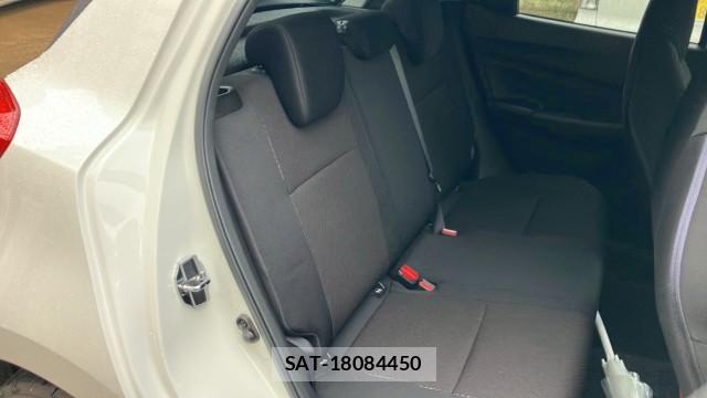 Suzuki SWIFT 2019-03 8815458-6