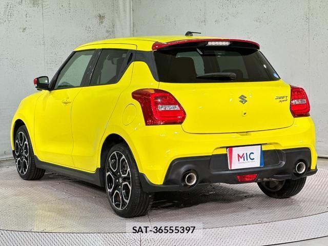 Suzuki SWIFT 2018-10 8817097-16