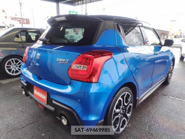 Suzuki SWIFT 2023-07 8817634-4
