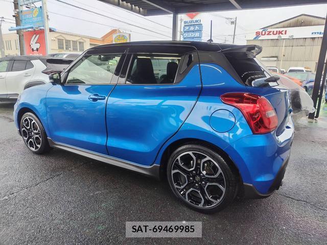 Suzuki SWIFT 2023-07 8817634-7