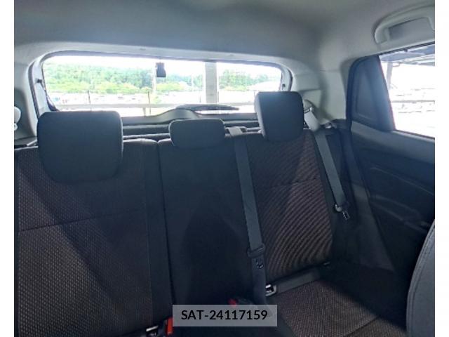 Suzuki SWIFT 2024-03 8817744-3