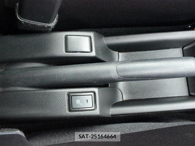 Suzuki SWIFT 2019-04 8812032-10