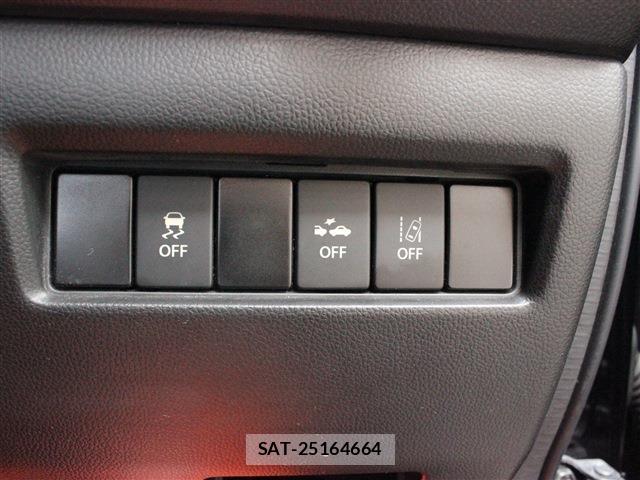 Suzuki SWIFT 2019-04 8812032-14