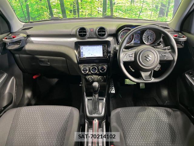 Suzuki SWIFT 2022-02 8812756-1