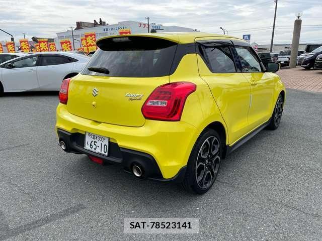 Suzuki SWIFT 2018-03 8813096-13