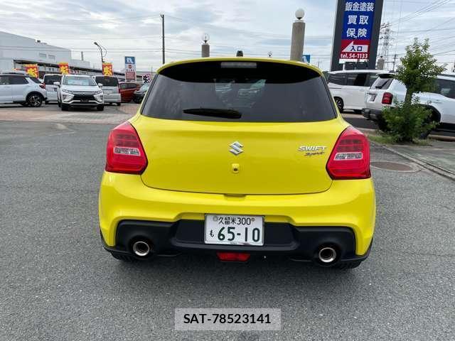 Suzuki SWIFT 2018-03 8813096-17