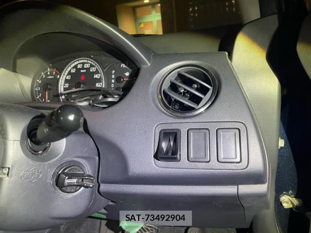 Suzuki SWIFT 2008-03 8813624-18
