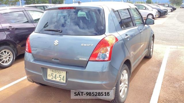 Suzuki SWIFT 2010-03 8813735-2