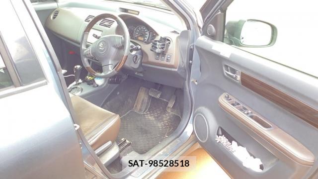 Suzuki SWIFT 2010-03 8813735-5