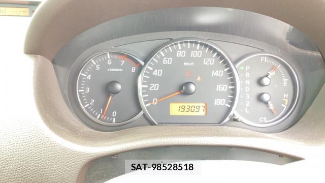 Suzuki SWIFT 2010-03 8813735-6