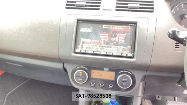 Suzuki SWIFT 2010-03 8813735-7