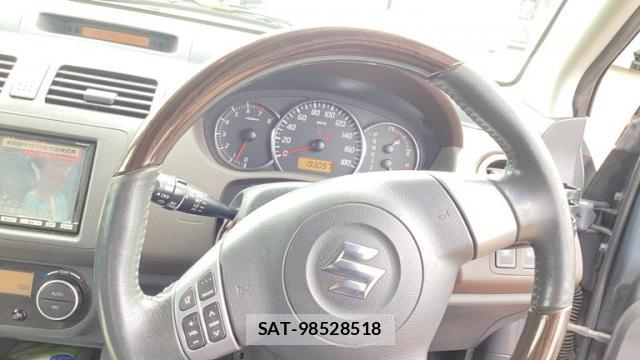 Suzuki SWIFT 2010-03 8813735-8