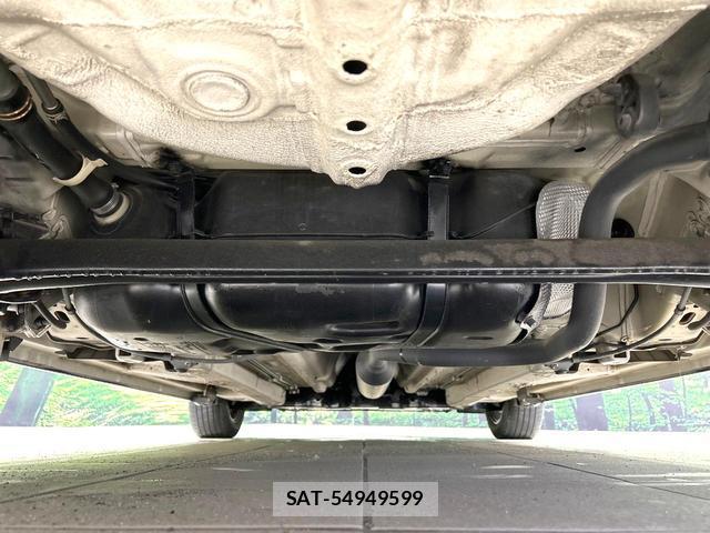 Suzuki SWIFT 2013-03 8814294-18