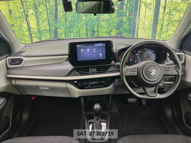 Suzuki SWIFT 2024-06 8815937-1