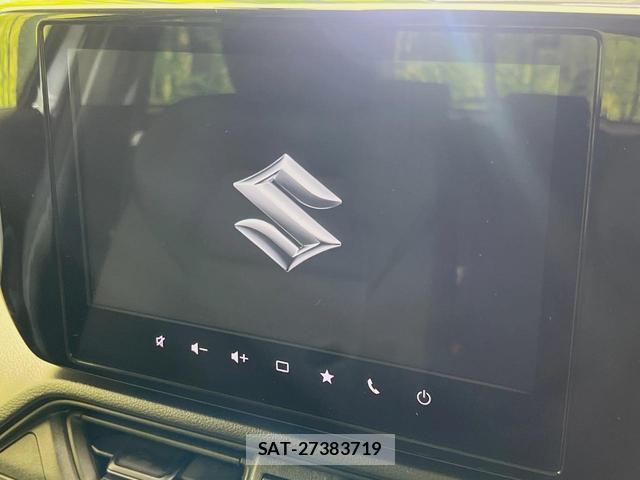 Suzuki SWIFT 2024-06 8815937-2