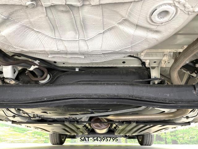 Suzuki SWIFT 2024-08 8817238-18