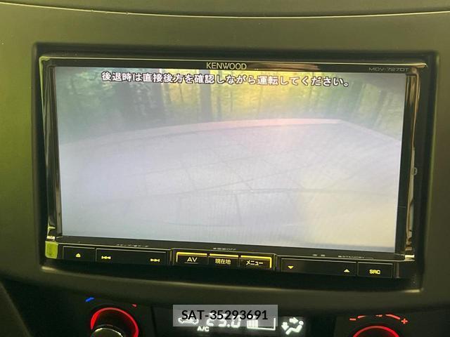 Suzuki SWIFT 2011-11 8817658-3
