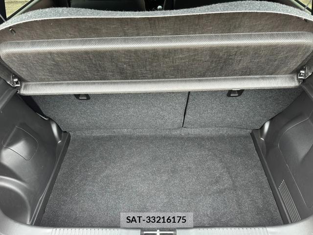 Suzuki SWIFT 2019-05 8817788-10