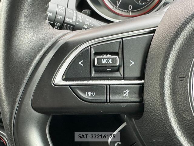 Suzuki SWIFT 2019-05 8817788-13