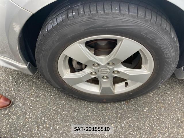 Suzuki SX4 2009-06 8813758-10