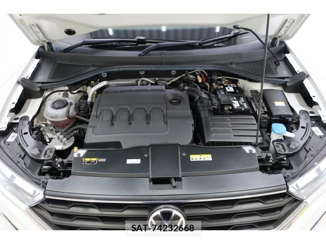 VolksWagen T-ROC 2021-10 8812105-15