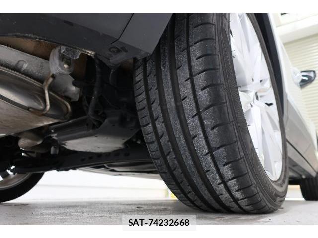 VolksWagen T-ROC 2021-10 8812105-17